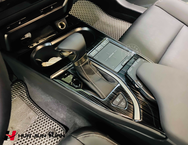 UX 按鍵飾板+排檔貼片