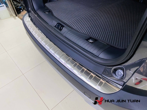 KUGA 白金款後護板 (180)(250)