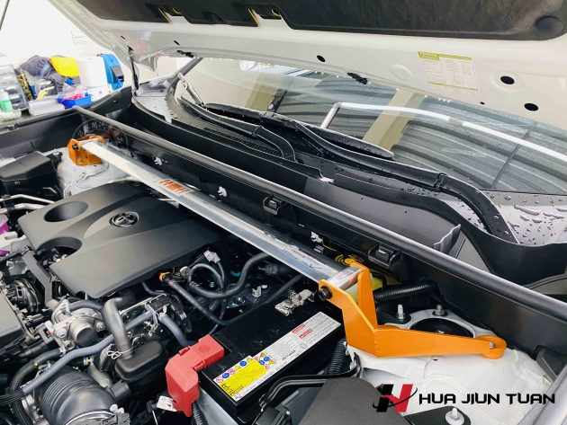 RAV4 SUMMIT 引擎室拉桿